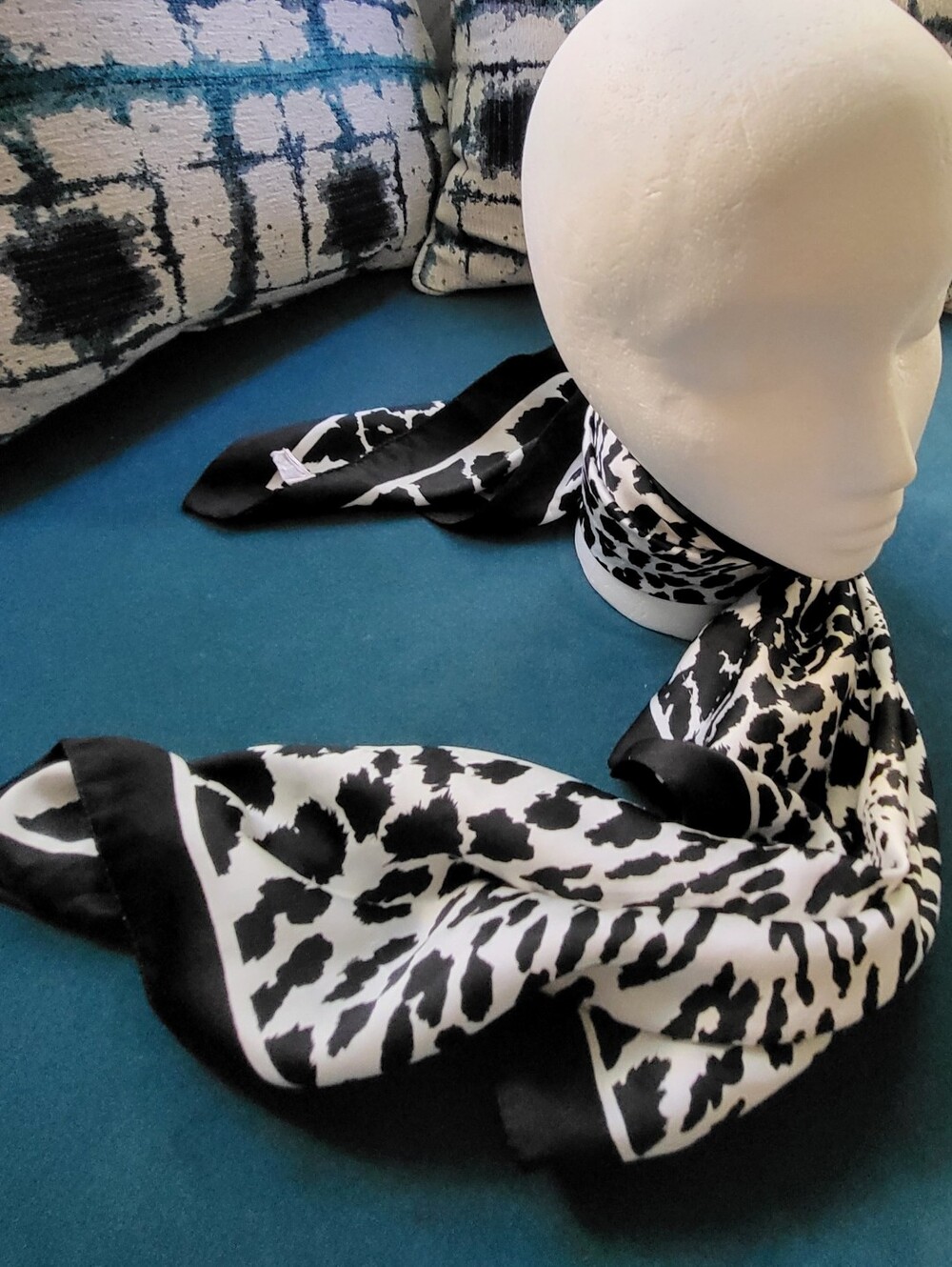 Leopard Print Silky Scarf